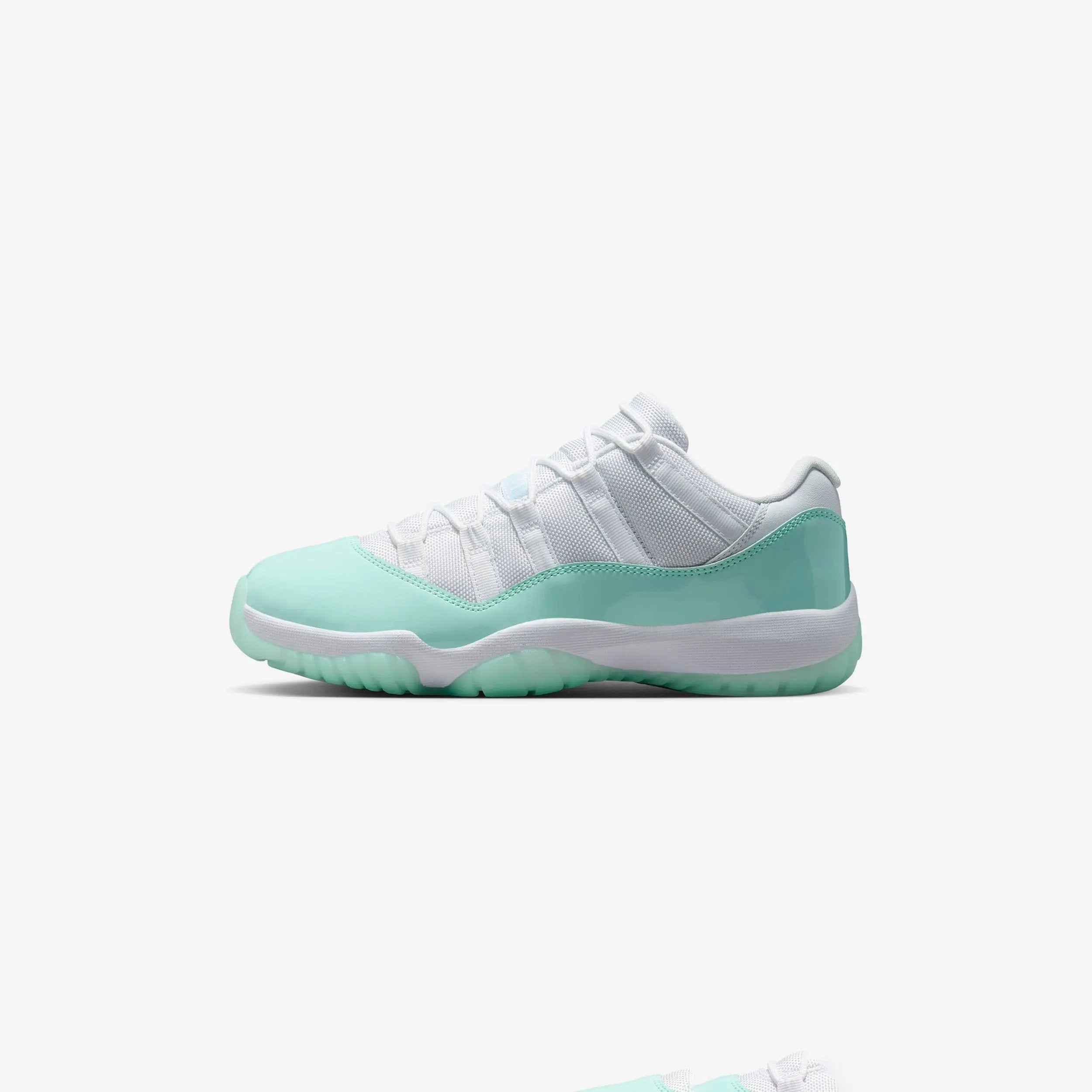 Wmns Air Jordan Retro 11 Low Tektoty