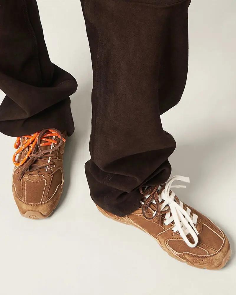 Suede Distressed Finish Mismatched Laces Sneakers Tektoty