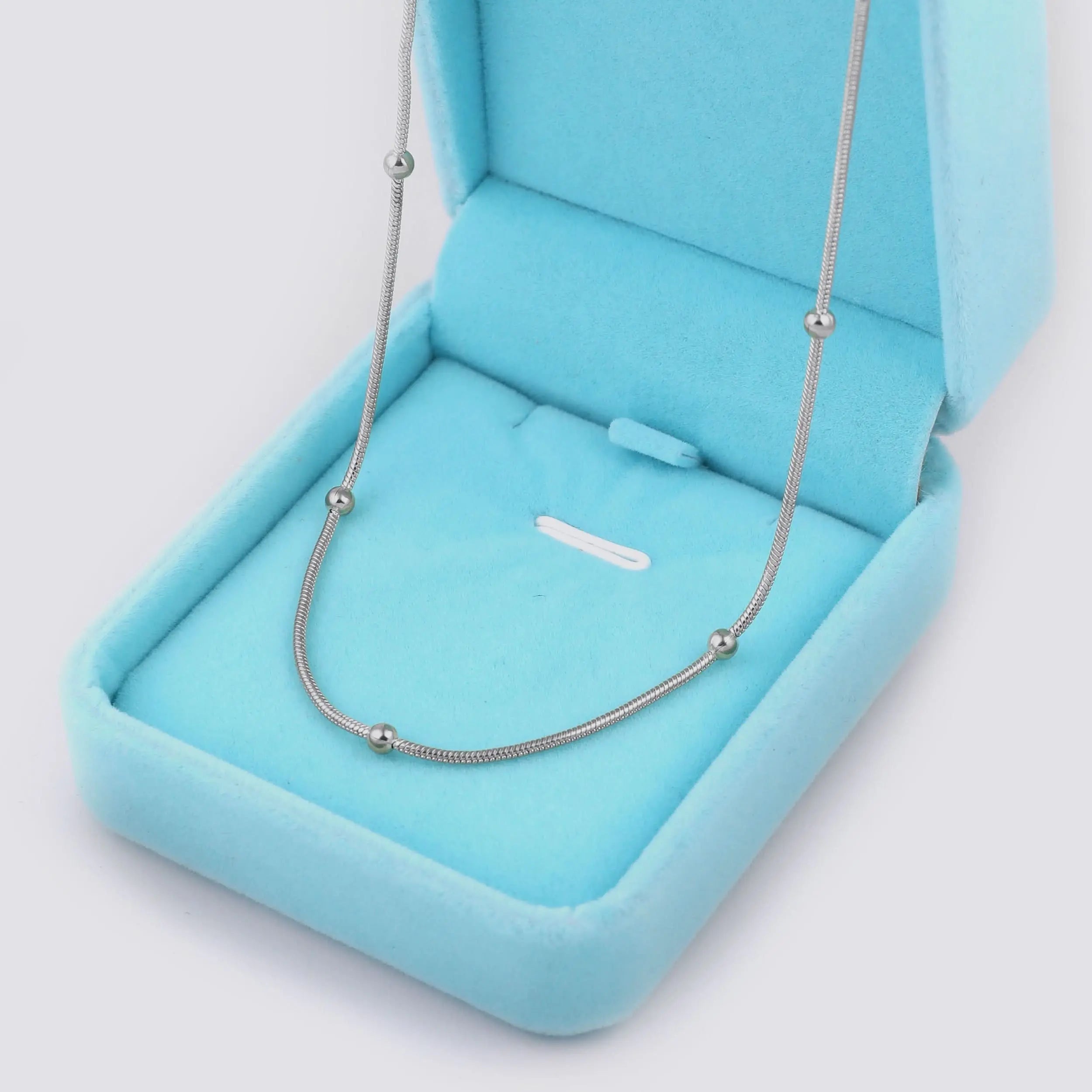 Dainty Beaded Necklace Tektoty