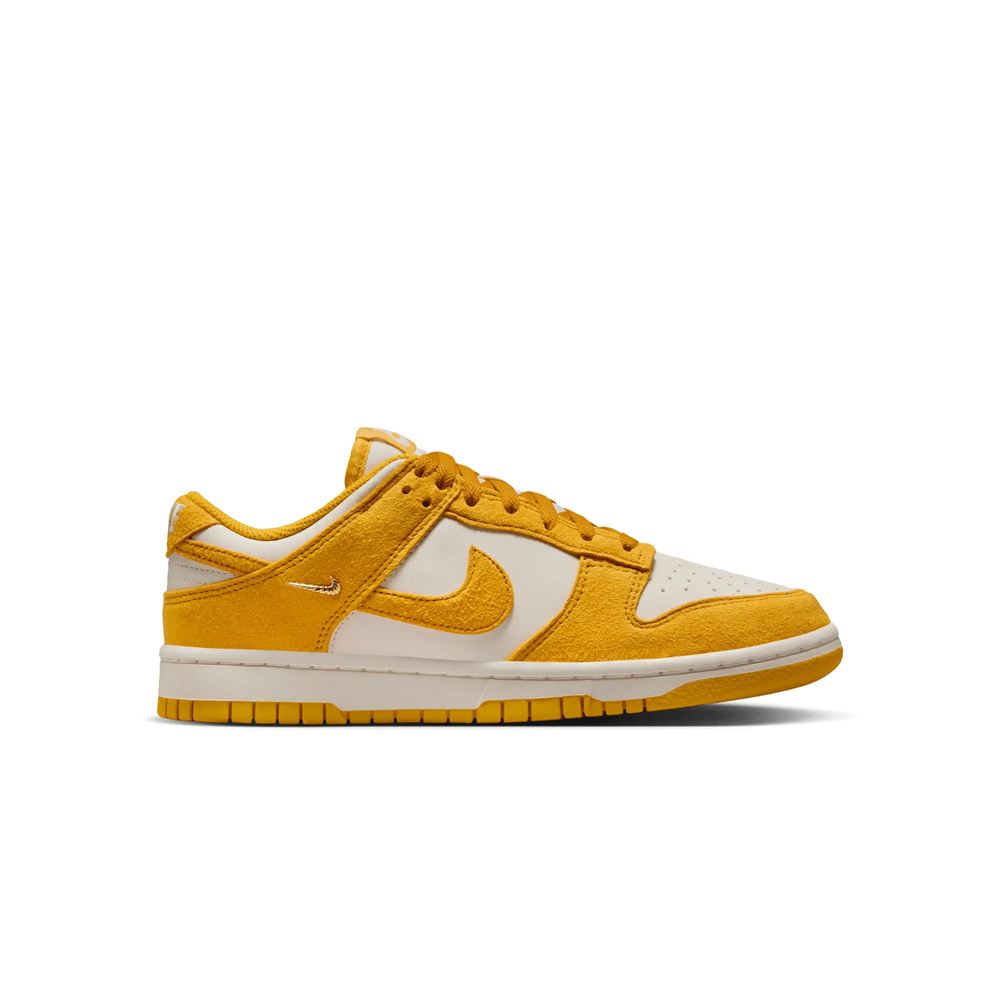WMNS Dunk Low Dark Sulfur Gold Mini Swoosh Tektoty