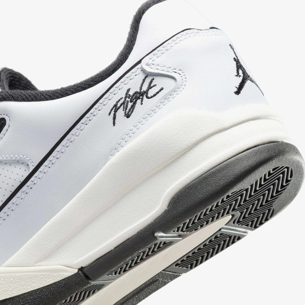 Flight Court Tektoty