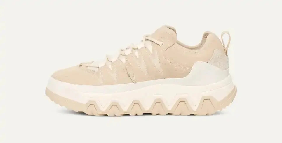 UGG Captrail Low Light Beige Women's Tektoty