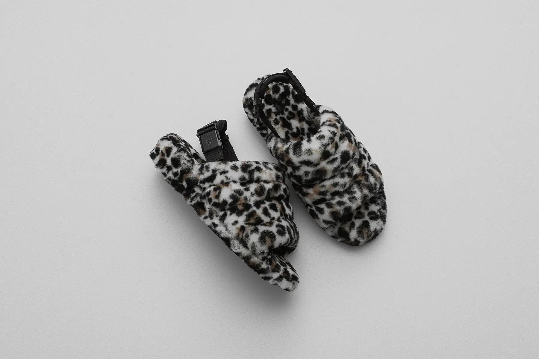 UGG x Stampd Fluff Slide - Black Tektoty